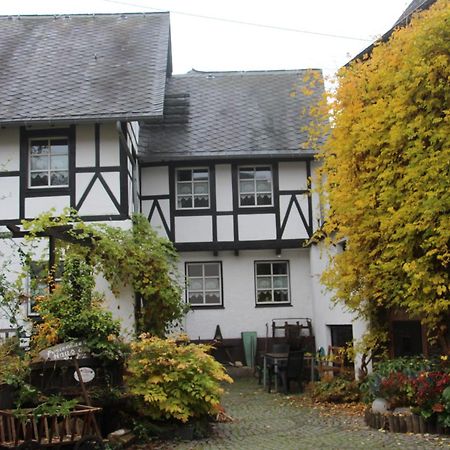 Ferienhaus Haus Am Puetz Wintrich Exterior photo